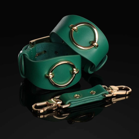 HONEY BIRDETTE💋 BONDAGE
JAEL EMERALD KIT‼️‼️ - Picture 8 of 13